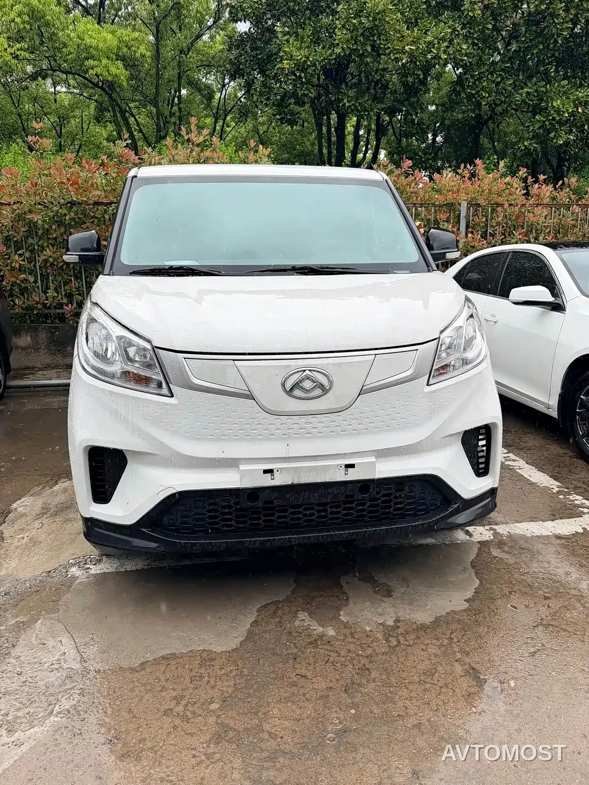 SAIC Maxus EV30 2022 Pure Electric Smart Logistics Expert Long Axle Guoxuan — фото 1