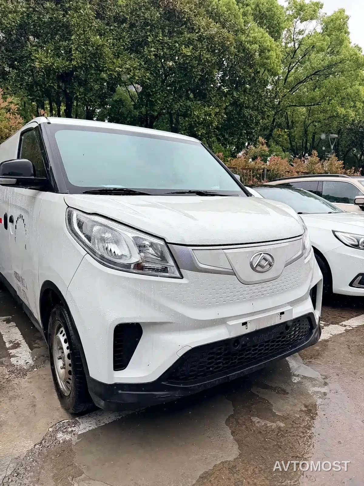 SAIC Maxus EV30 2022 Pure Electric Smart Logistics Expert Long Axle Guoxuan — фото 2