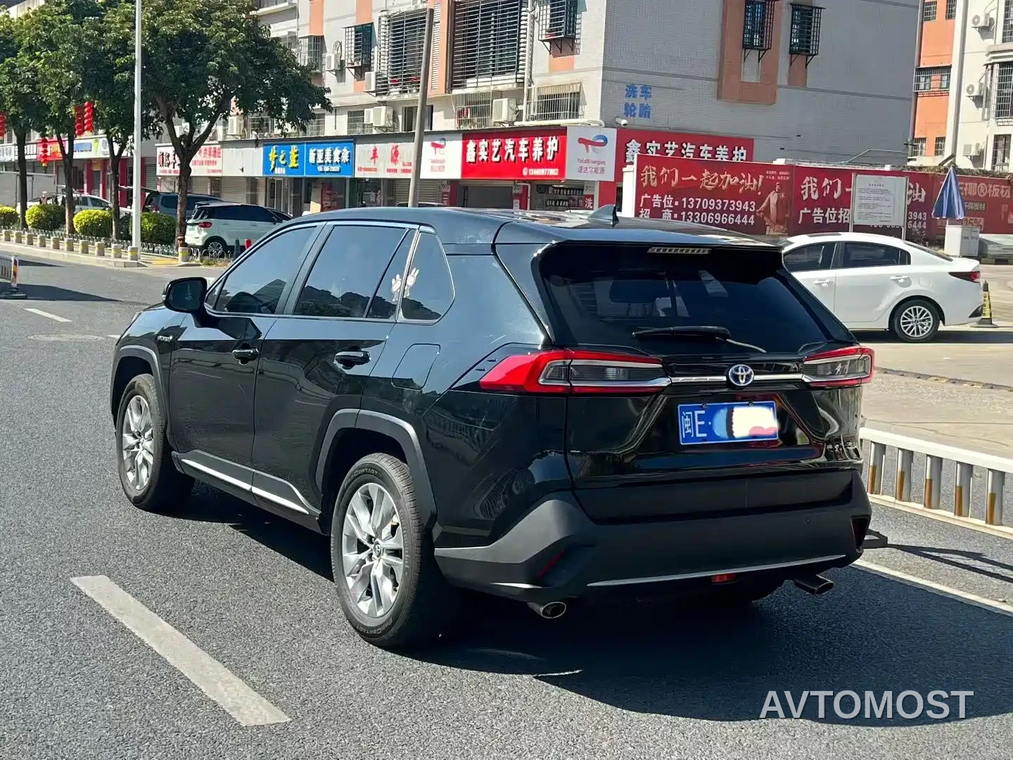 Toyota Wildlander 2022 Hybrid 2.5L E-CVT AWD Luxury PLUS Edition — фото 5