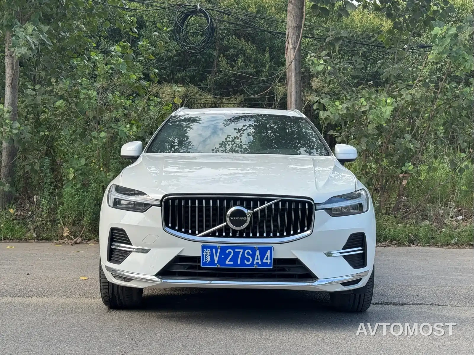 Volvo XC60 2022 B5 AWD R-Design — фото 1