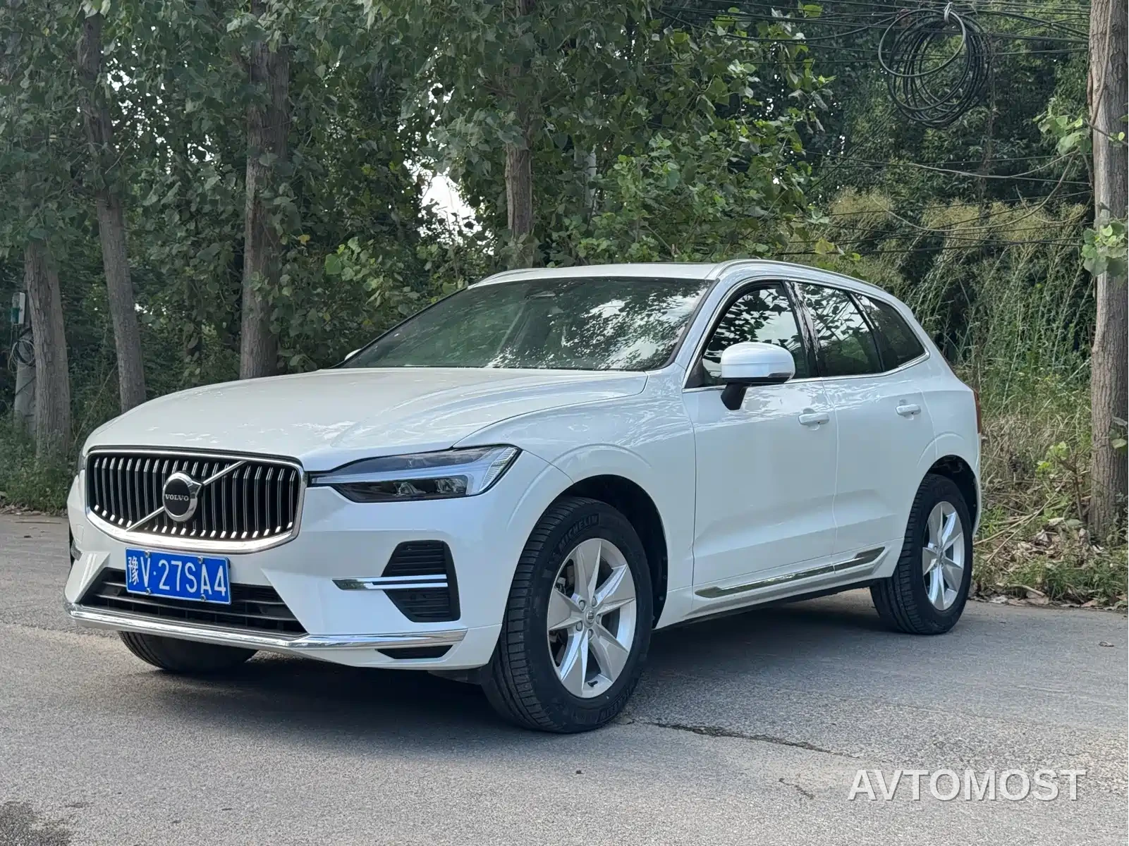 Volvo XC60 2022 B5 AWD R-Design — фото 2