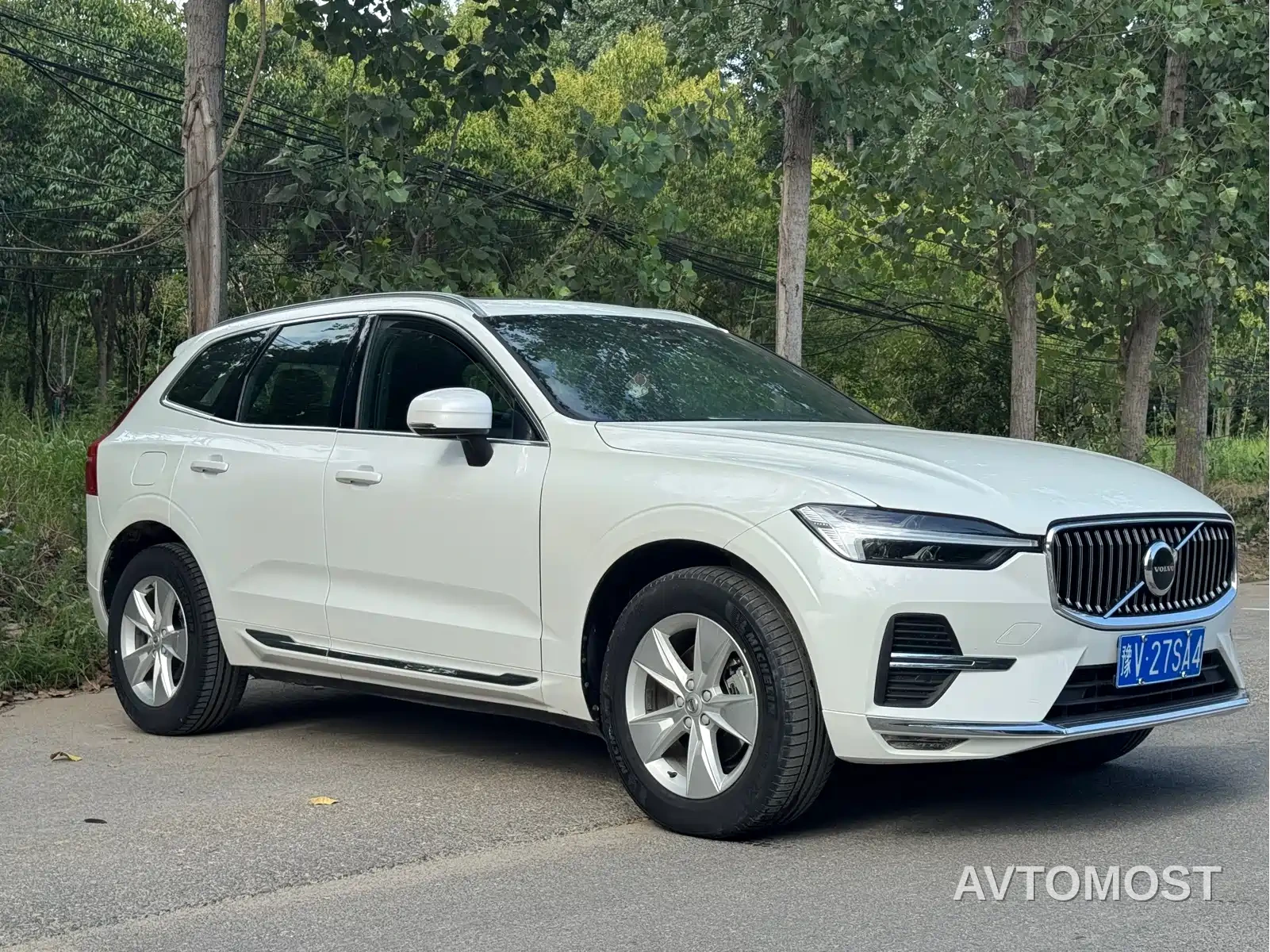 Volvo XC60 2022 B5 AWD R-Design — фото 3
