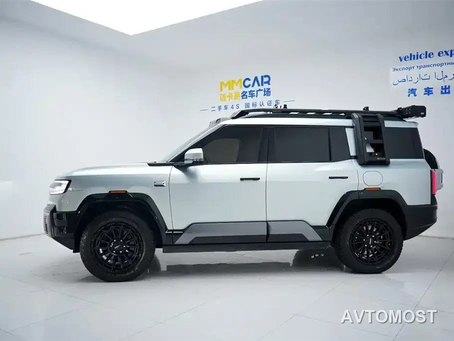 Fang Cheng Bao Leopard 8 2025 Zhiyong Flagship 7-Seater — фото 9