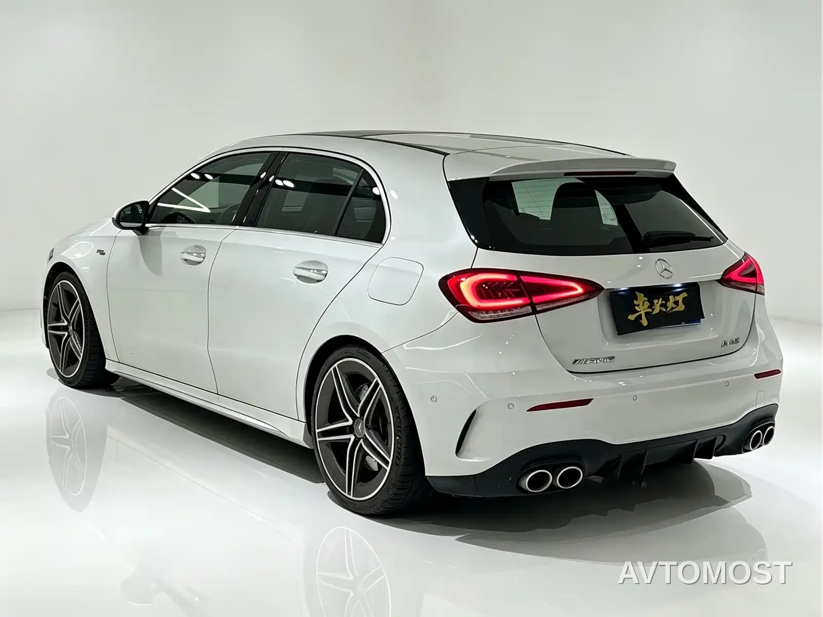 Mercedes-Benz A-Class AMG (Import) 2020 AMG A 45 4MATIC+ — фото 8