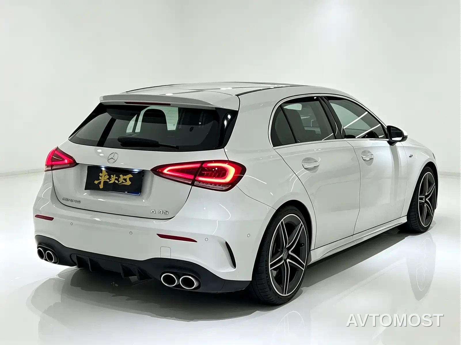 Mercedes-Benz A-Class AMG (Import) 2020 AMG A 45 4MATIC+ — фото 10