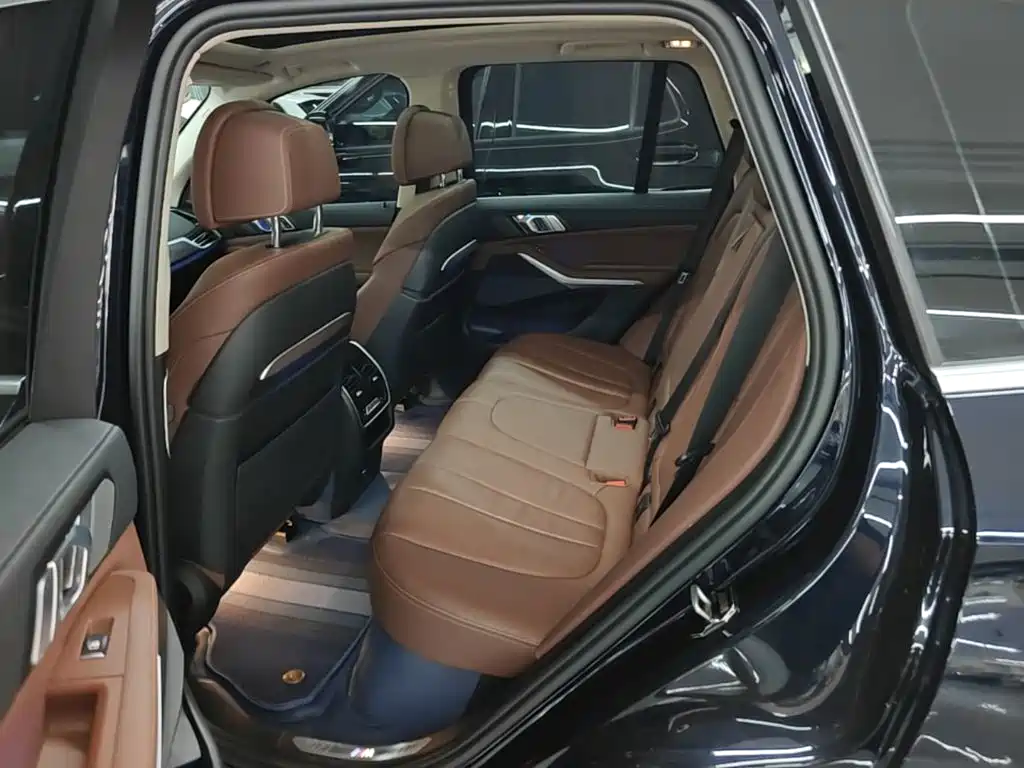 BMW X5 (Import) 2021 Facelift xDrive40i Exclusive M Sport Package — фото 17