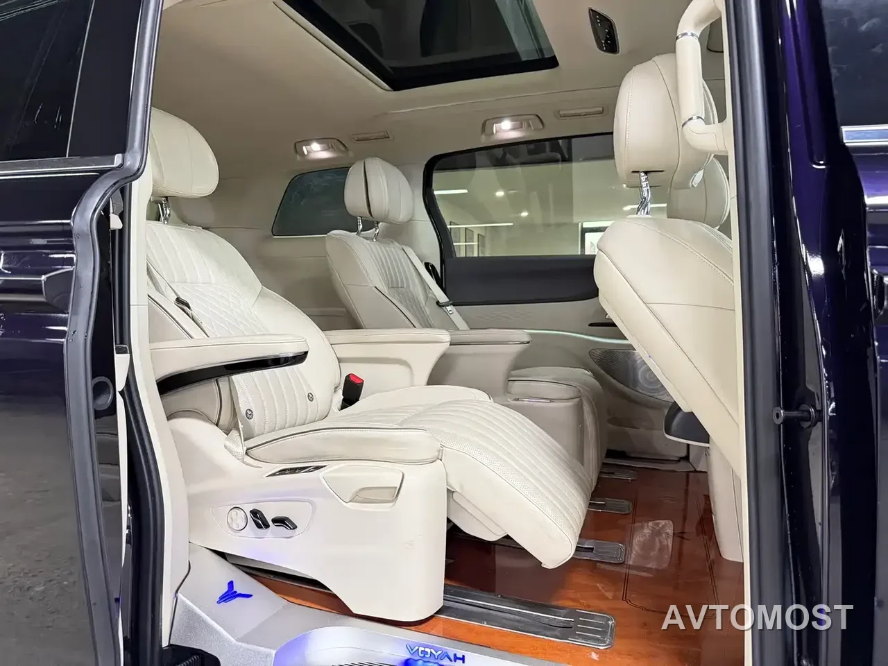 Voyah Dreamer 2022 Low-carbon Dream+Smart Package — фото 11
