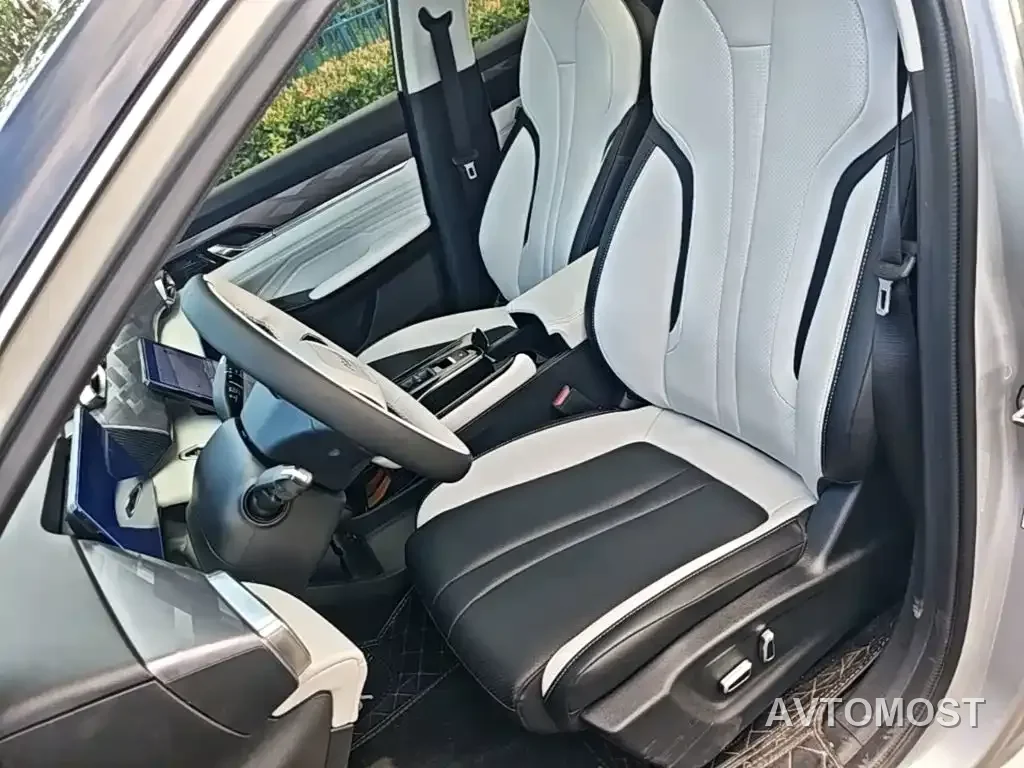 Dongfeng Aeolus Haohan 2023 DH-i 1.5T Luxury Edition — фото 14