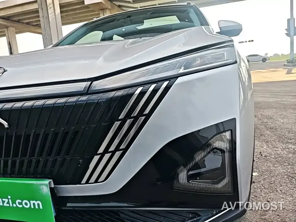 Dongfeng Aeolus Haohan 2023 DH-i 1.5T Luxury Edition — фото 23