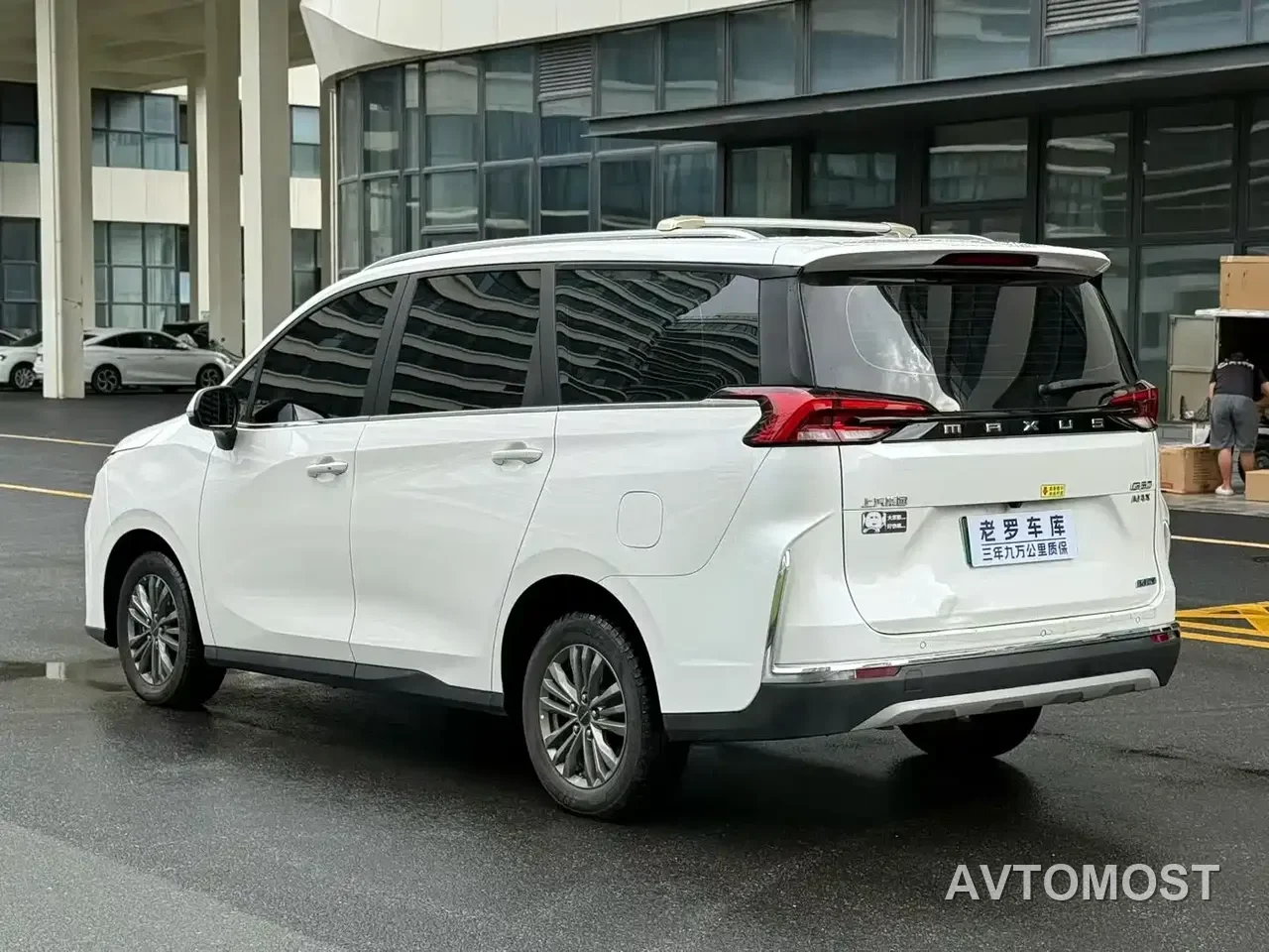 SAIC Maxus G50 PHEV 2025 Facelift Flagship Edition — фото 8