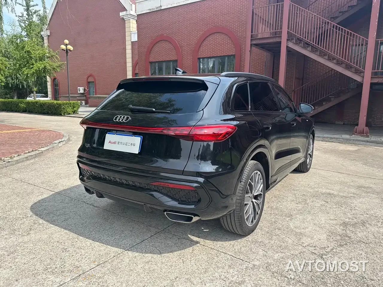 Audi Q5L 2026 Luxury Sport 150kW — фото 6