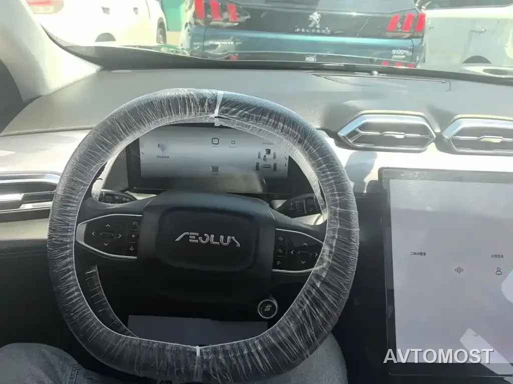 Dongfeng Aeolus Haohan 2023 DH-i 1.5T Luxury Edition — фото 9