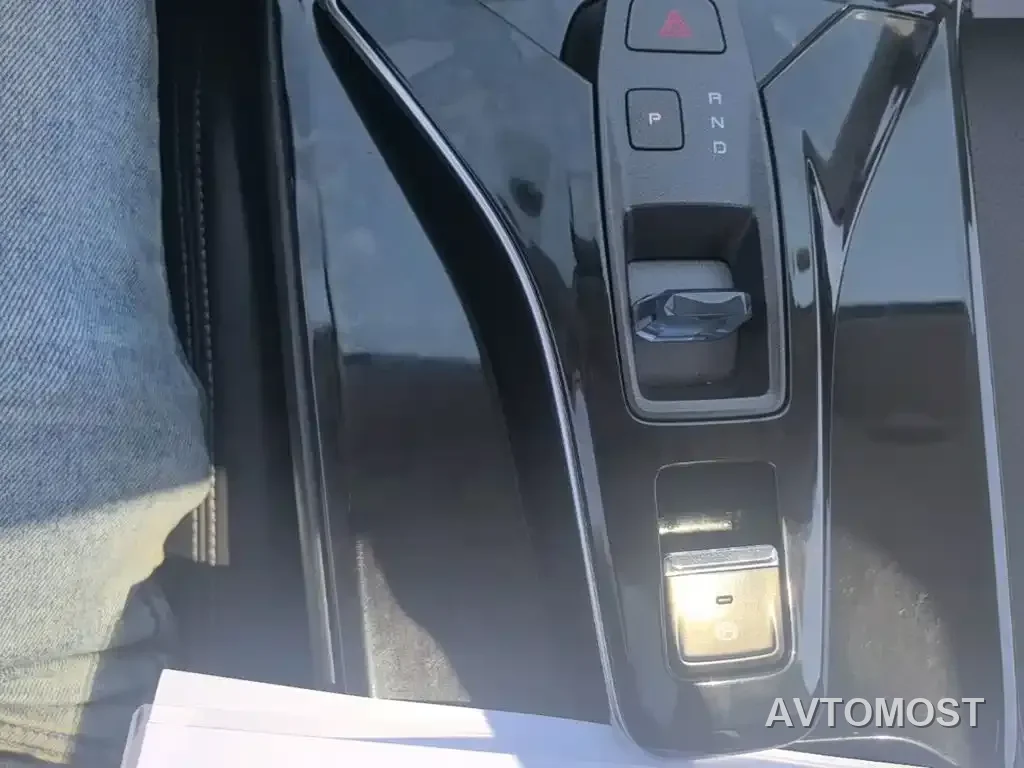 Dongfeng Aeolus Haohan 2023 DH-i 1.5T Luxury Edition — фото 13