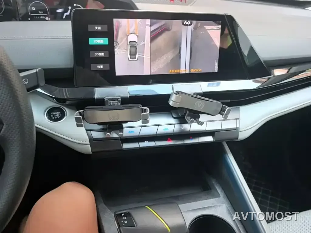 Changan UNI-V iDD 2023 ZhiDian iDD 1.5T 113km Smart Fun Edition — фото 12