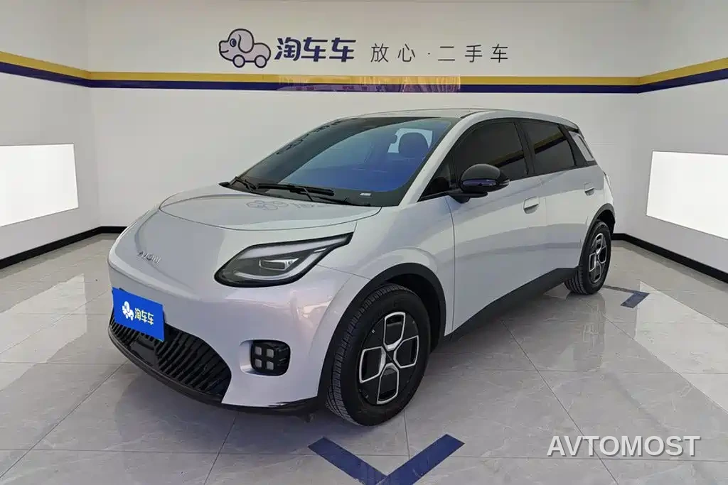 AION UT 2025 Model 330 Starlight Edition — фото 1