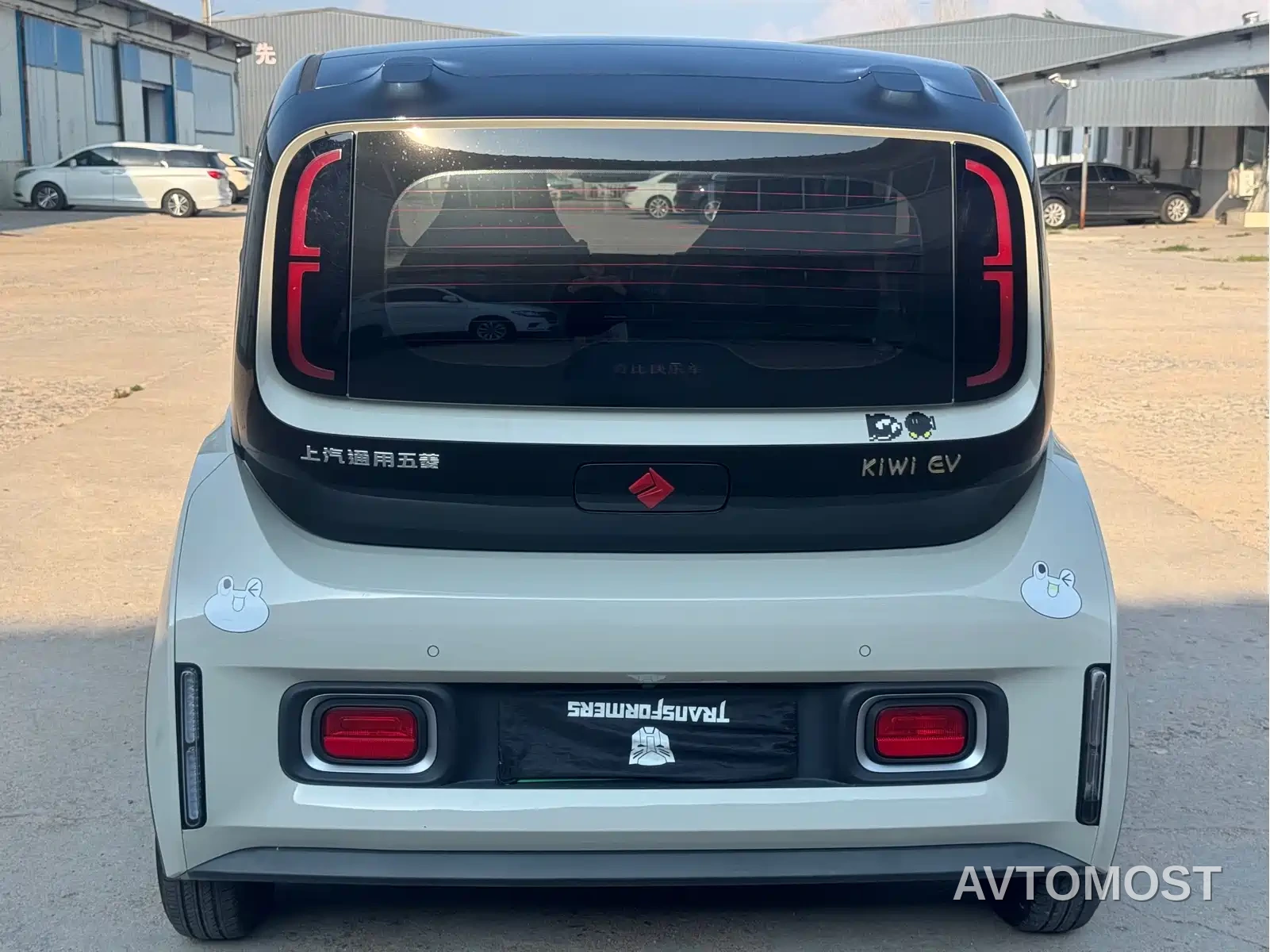 Baojun KiWi EV 2022 Artist Lite NMC — фото 7