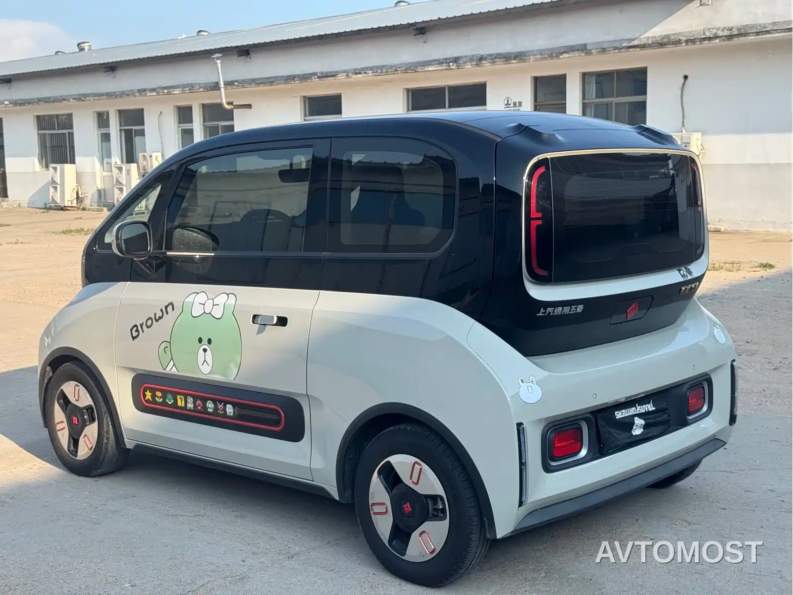 Baojun KiWi EV 2022 Artist Lite NMC — фото 8