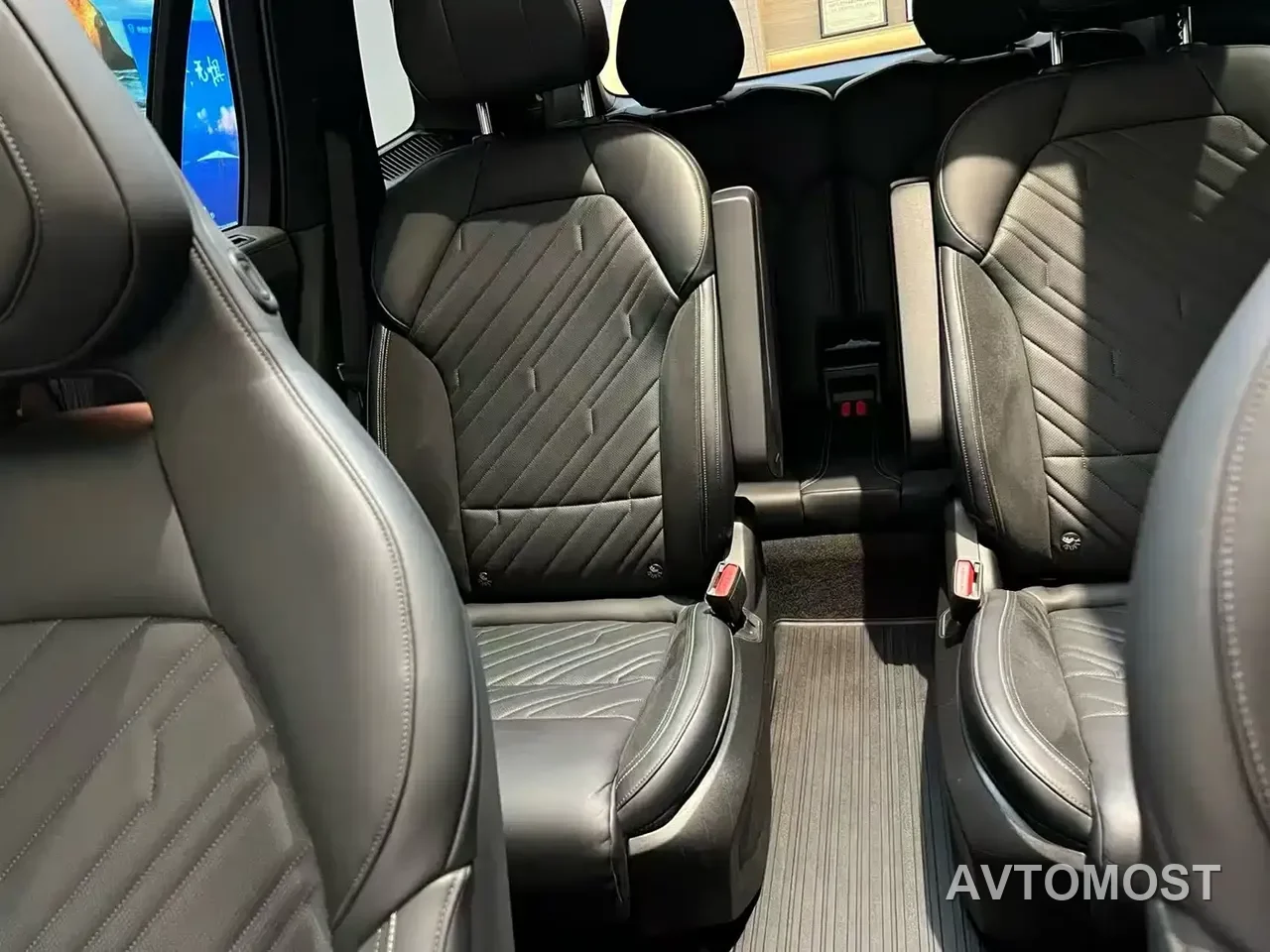 Lynk & Co 09 2021 2.0T Halo 6-Seater — фото 23