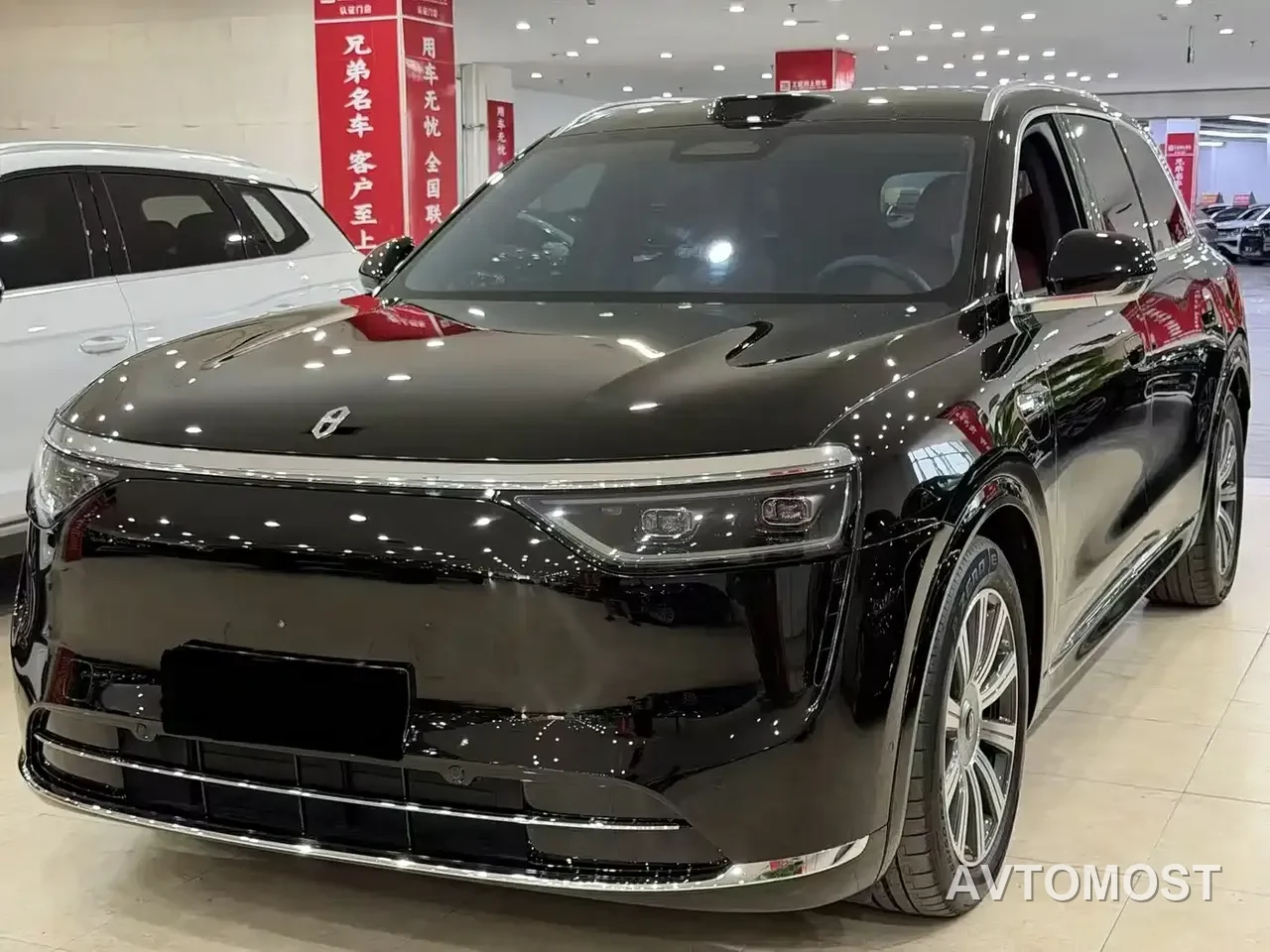 AITO M8 2025 Range Extender Max+ Edition 53.4kWh 5-seater — фото 1
