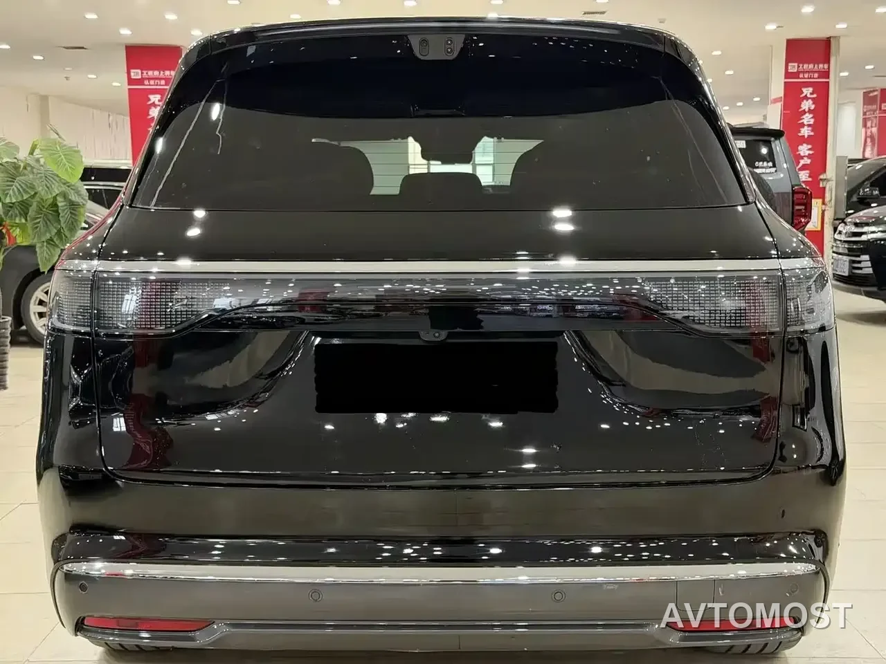 AITO M8 2025 Range Extender Max+ Edition 53.4kWh 5-seater — фото 6