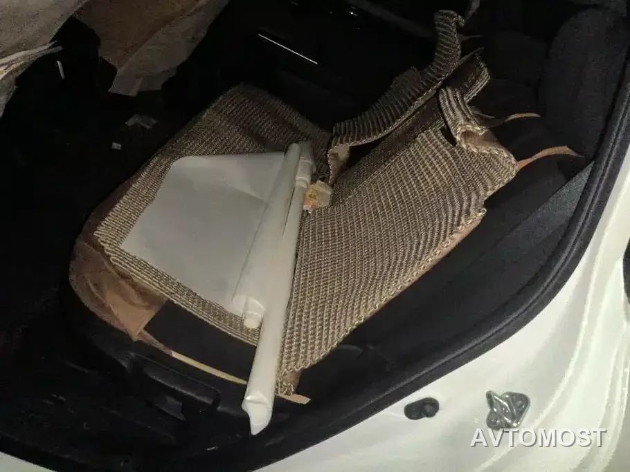 Toyota Highlander 2022 Dual Engine 2.5L AWD Elite 7-Seater — фото 13