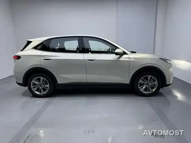 Besturn Yueyi 03 2025 Model 565km Leisure Edition — фото 12