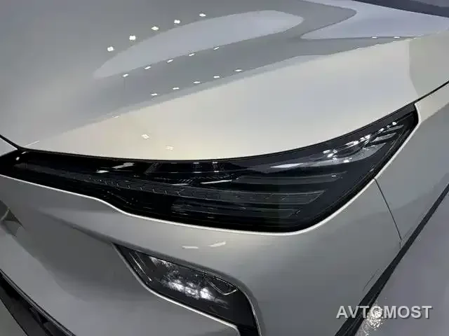 Besturn Yueyi 03 2025 Model 565km Leisure Edition — фото 14