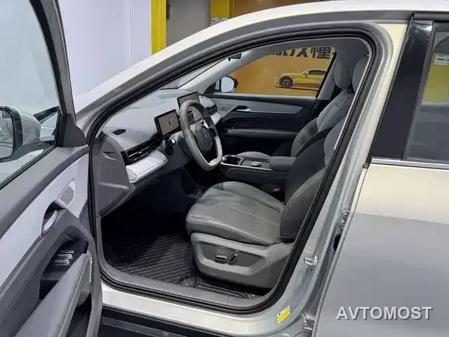 Besturn Yueyi 03 2025 Model 565km Leisure Edition — фото 3
