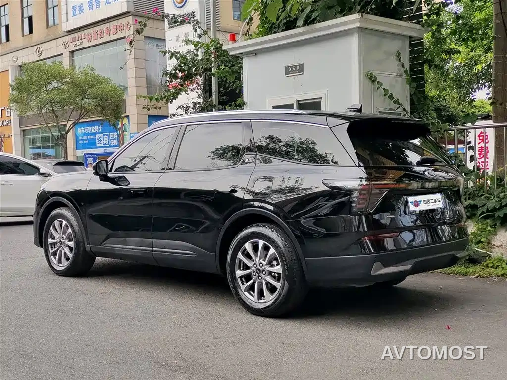 Ford Edge 2023 Edge L 2.0T EcoBoost E Hybrid FWD 7-Seater Luxury — фото 4