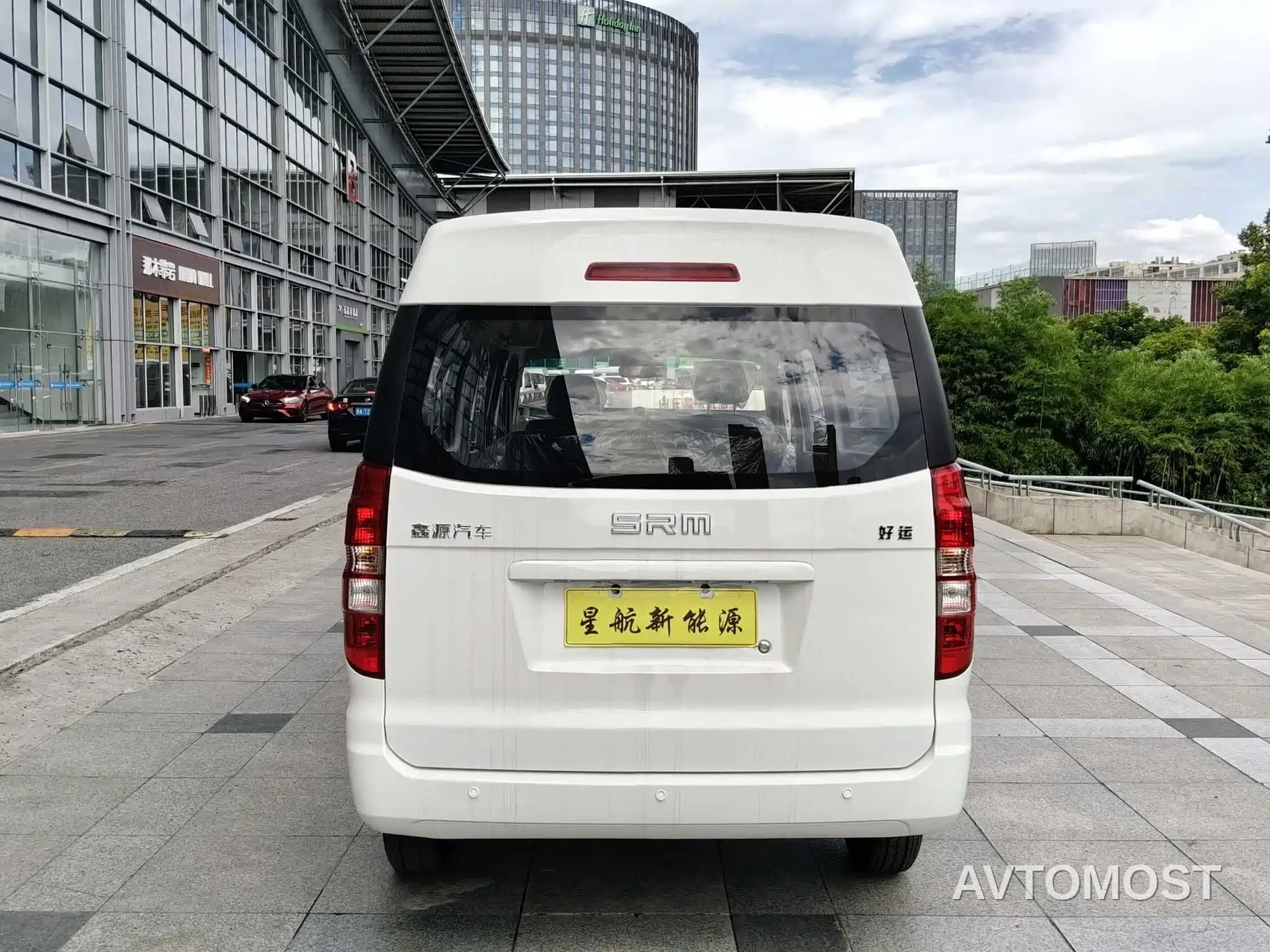 SRM Xinyuan Good Luck 2025 Voyage Edition BYD 42.3kWh 305km 6-seater — фото 4