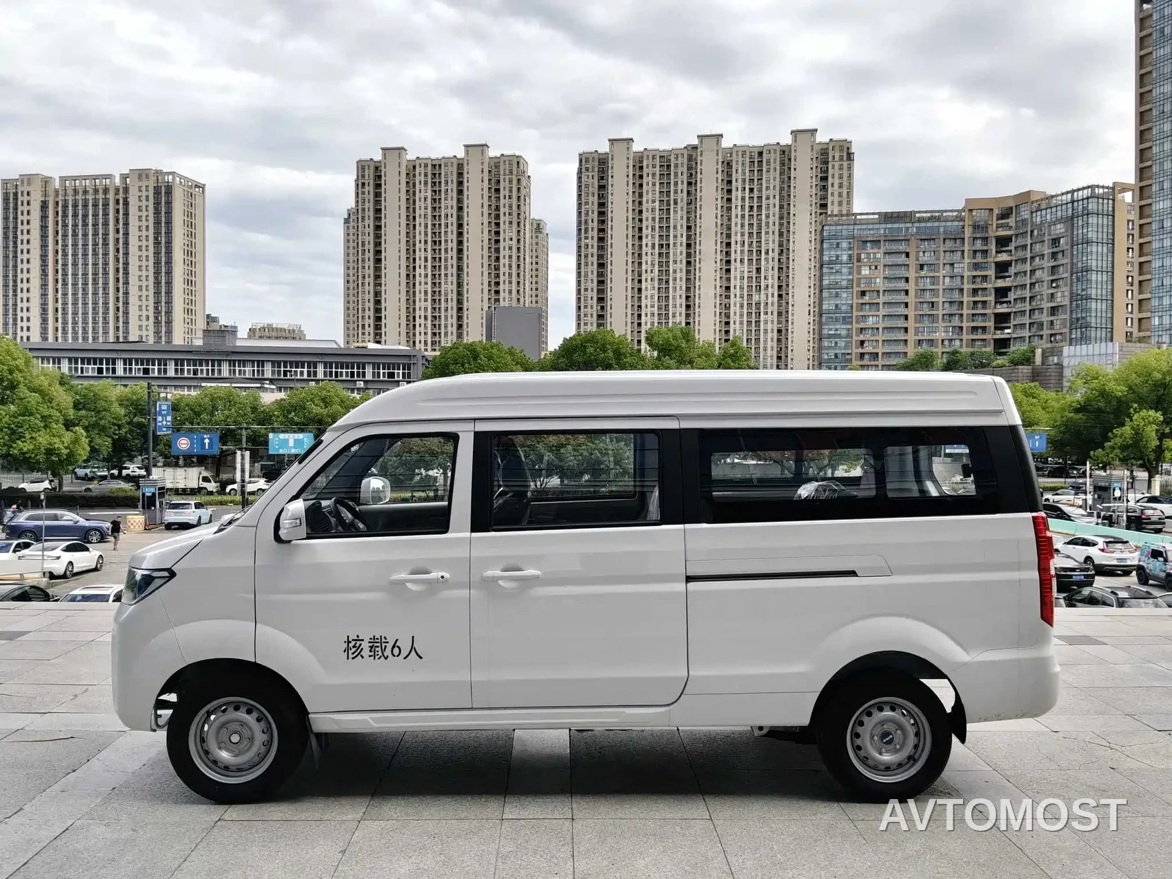 SRM Xinyuan Good Luck 2025 Voyage Edition BYD 42.3kWh 305km 6-seater — фото 9