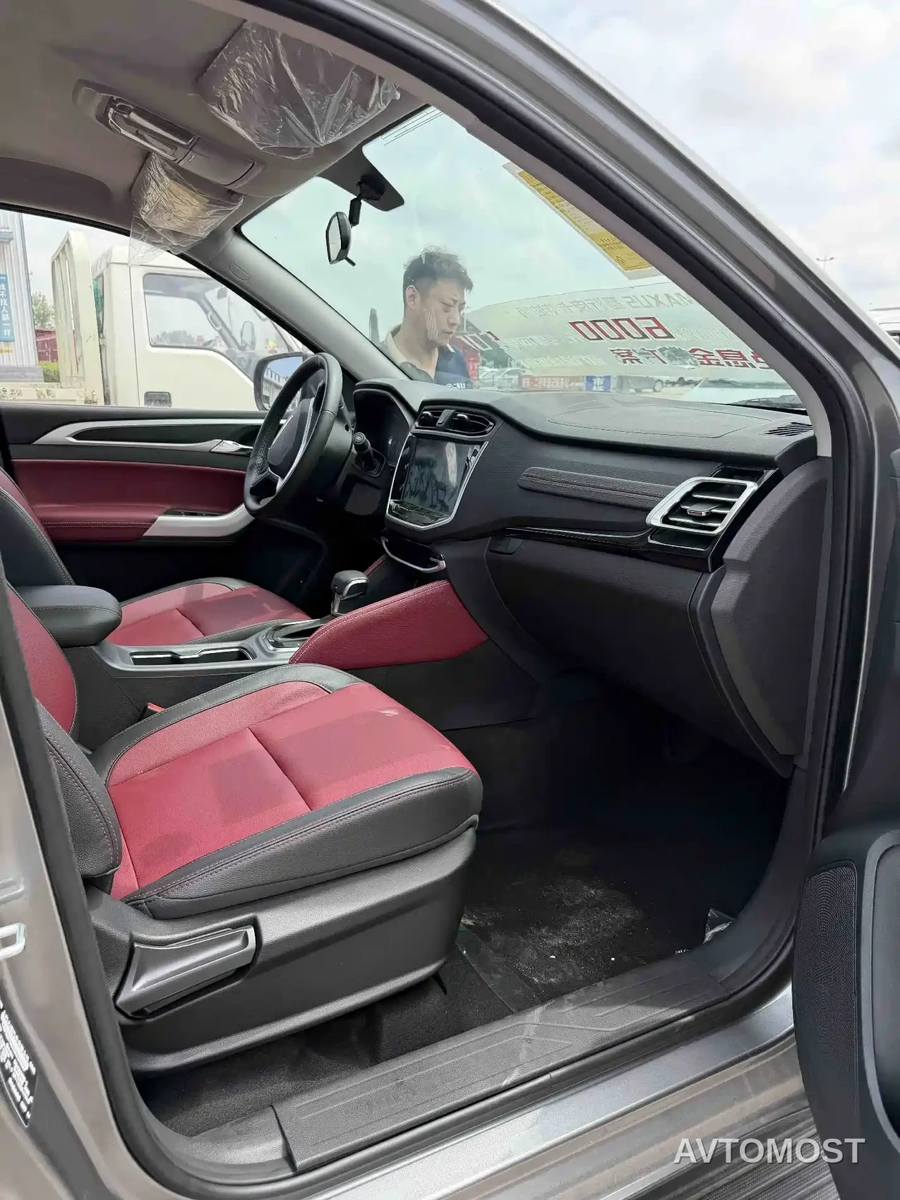 SAIC Maxus Interstellar 2023 Interstellar L 2.0T Diesel Automatic 2WD Elite Standard Box — фото 7