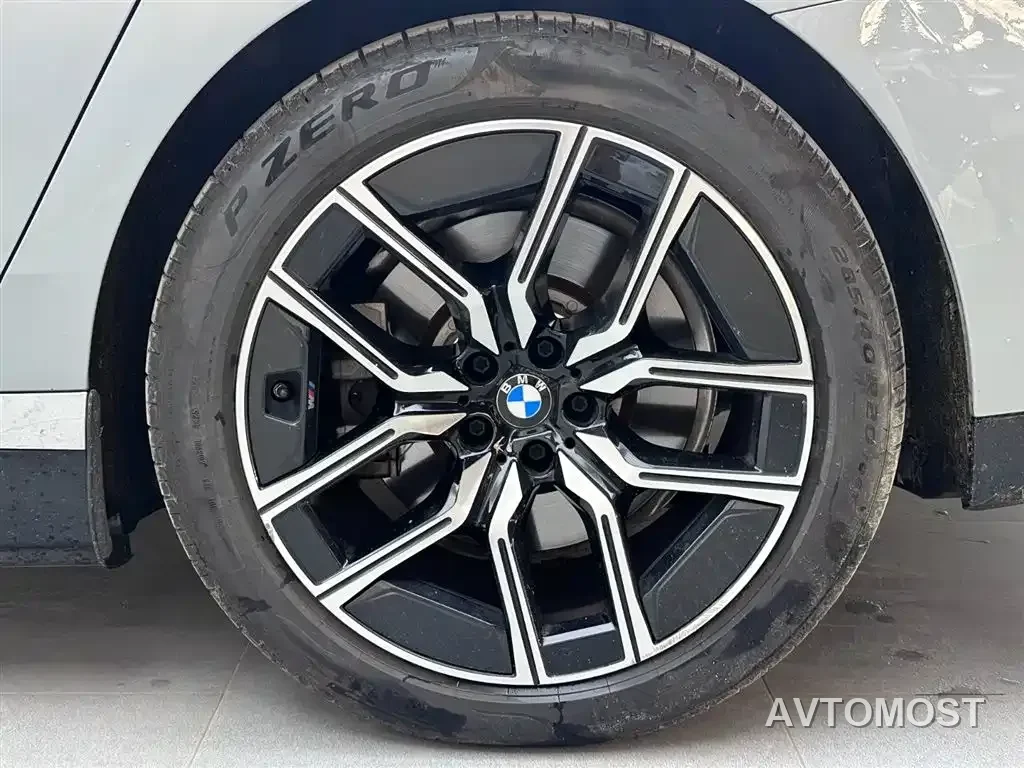 BMW i7 2023 eDrive50L Leading M Sport Package — фото 17