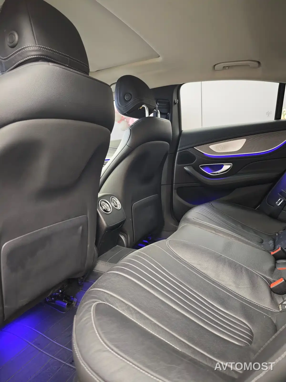 Mercedes-Benz CLS 2022 CLS 300 Dynamic — фото 5