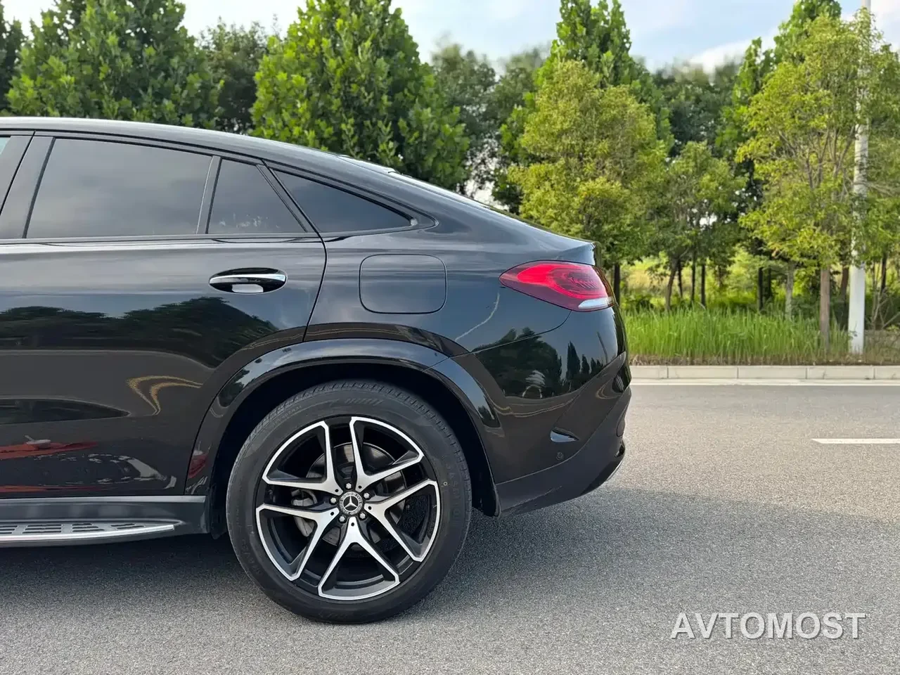 Mercedes-Benz GLE Coupe New Energy 2021 GLE 350 e 4MATIC Coupe SUV — фото 10