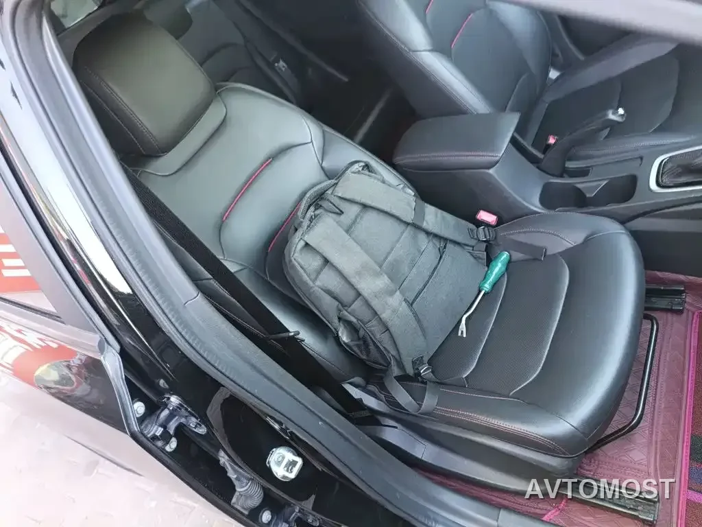 Chevrolet Monza 2020 Mild Hybrid RS 330T Automatic Smooth Edition — фото 4