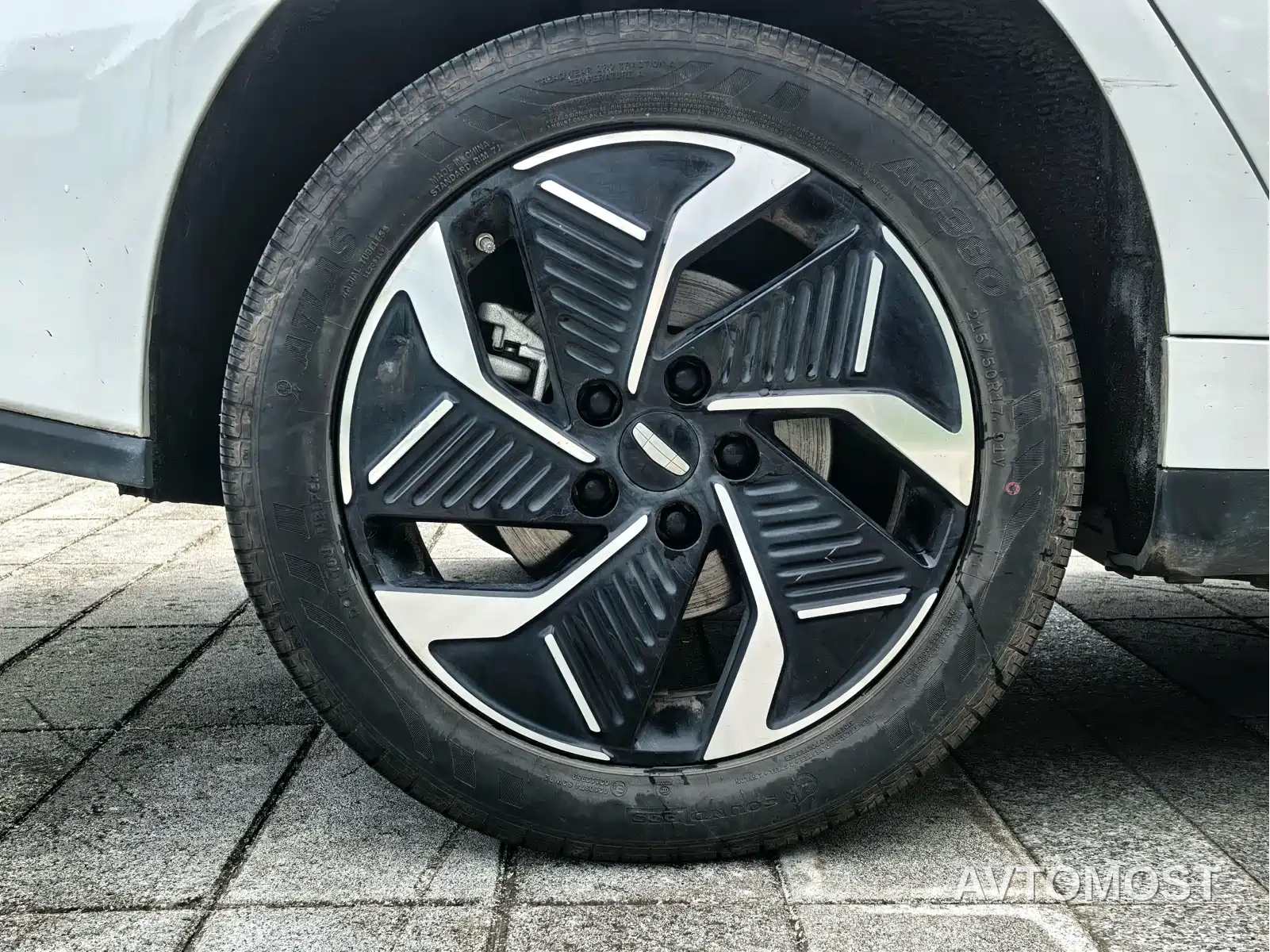 Geely Geometry G6 2024 500KM Premium — фото 13