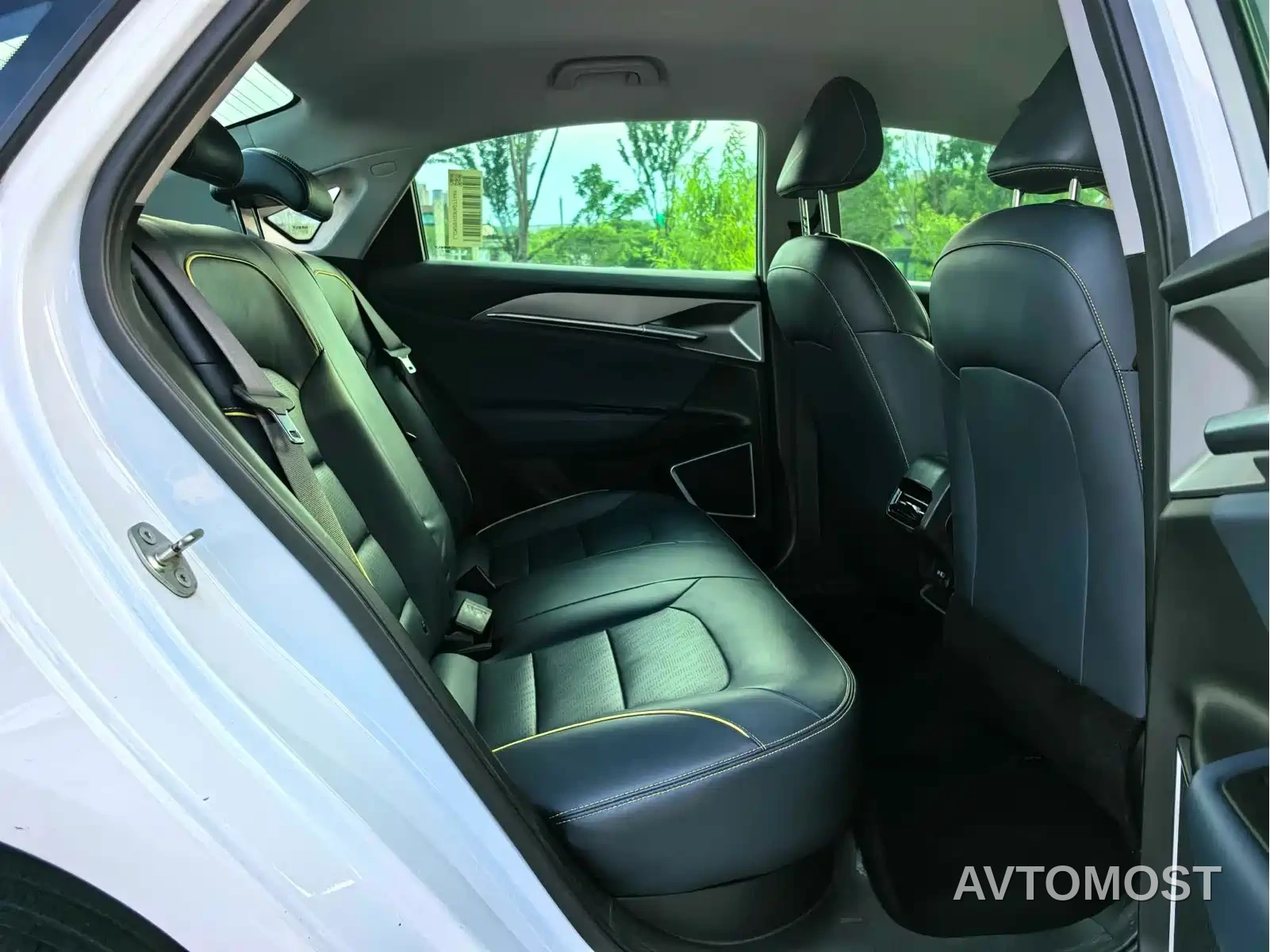 Geely Geometry G6 2024 500KM Premium — фото 18