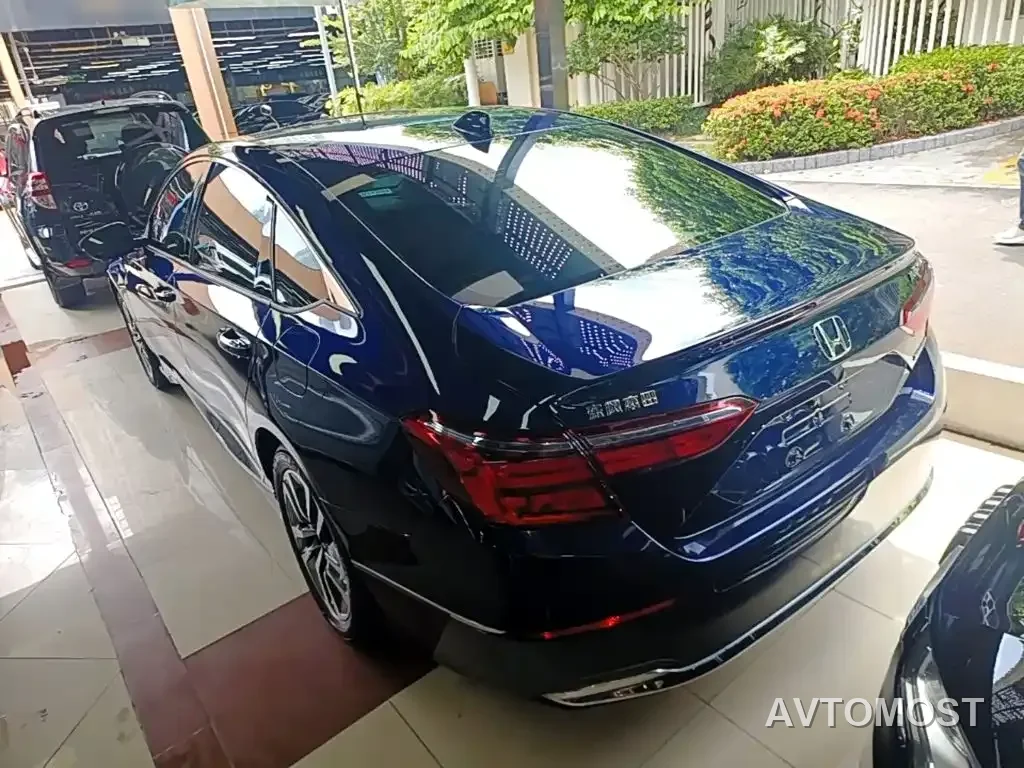 Honda Inspire 2019 Sharp Hybrid 2.0L Pure Elegance China VI — фото 5