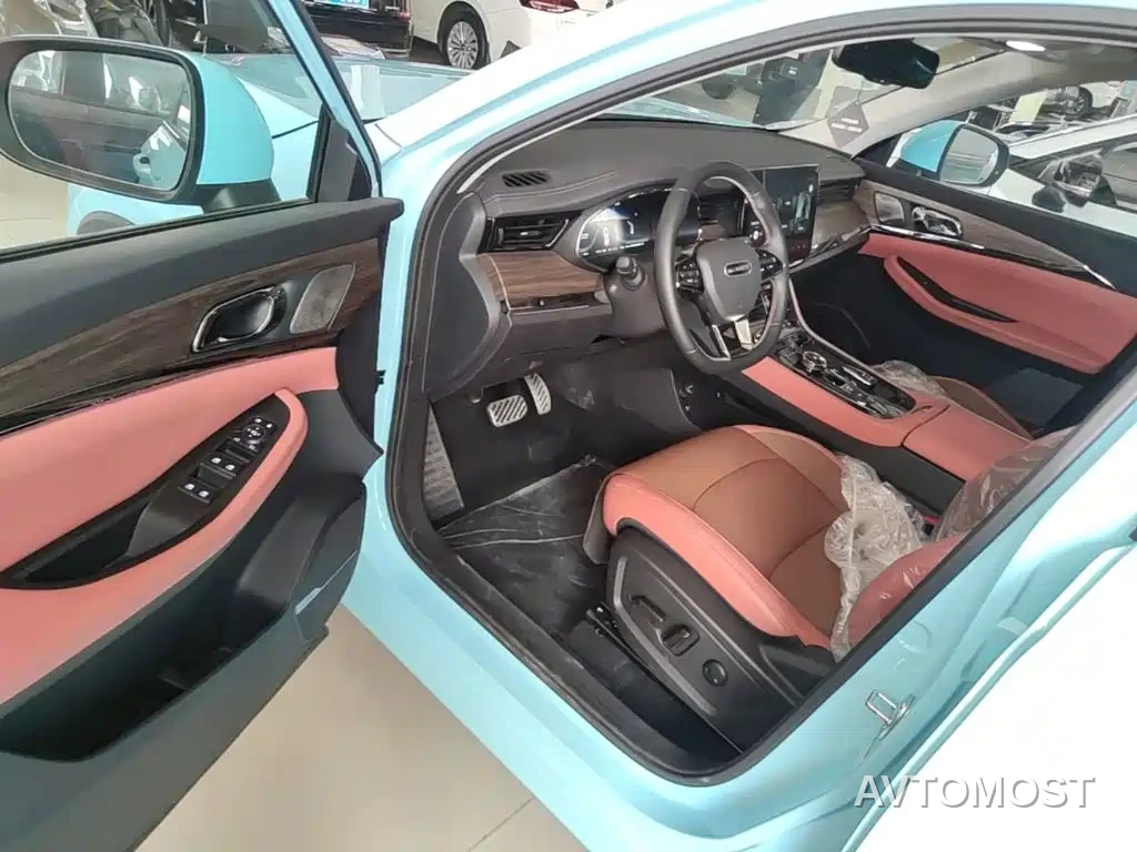 Skyworth HT-i 2022 1.5L PHEV 205KM Zhiyuan Edition Plus — фото 8