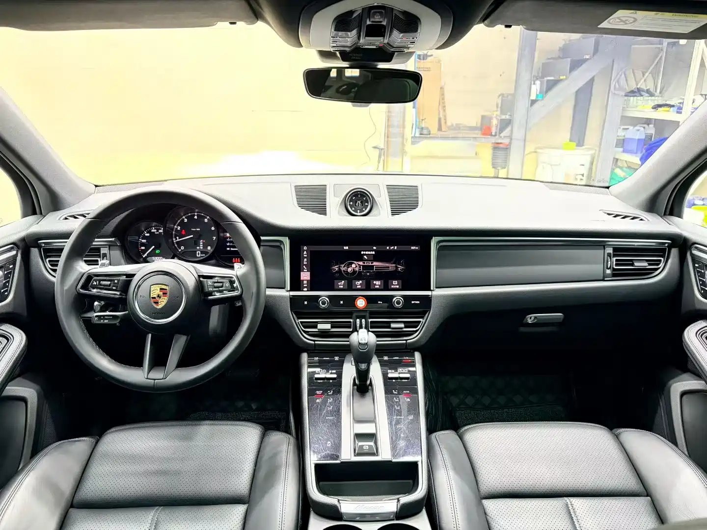 Porsche Macan 2022 Macan 2.0T — фото 8