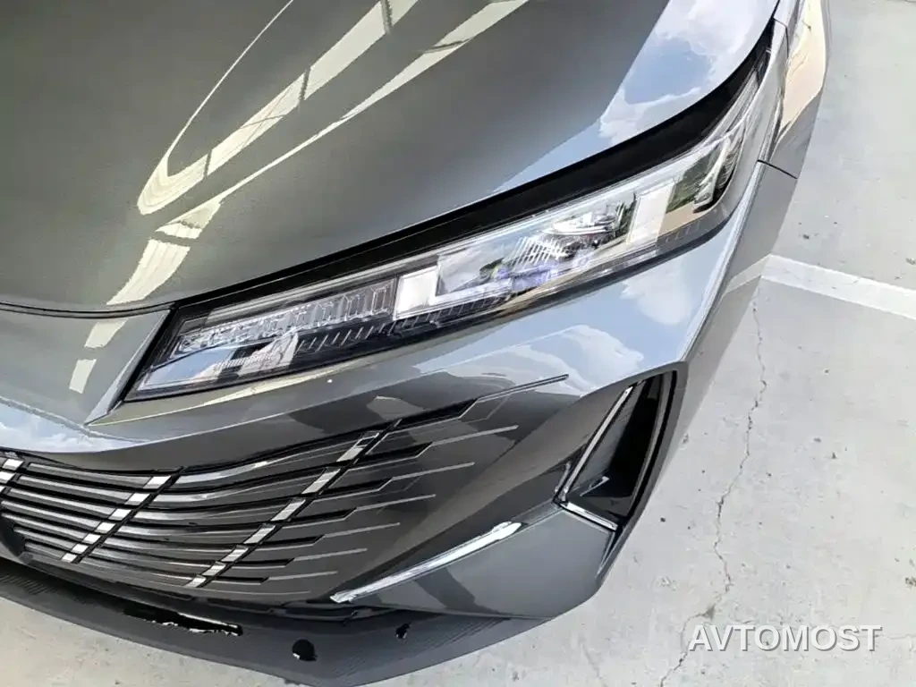Changan Eado PHEV 2025 Smart New Blue Whale 145KM Battleship Edition — фото 17