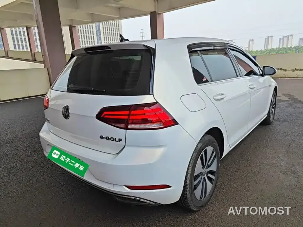 Volkswagen Golf Electric 2020 Chi — фото 2