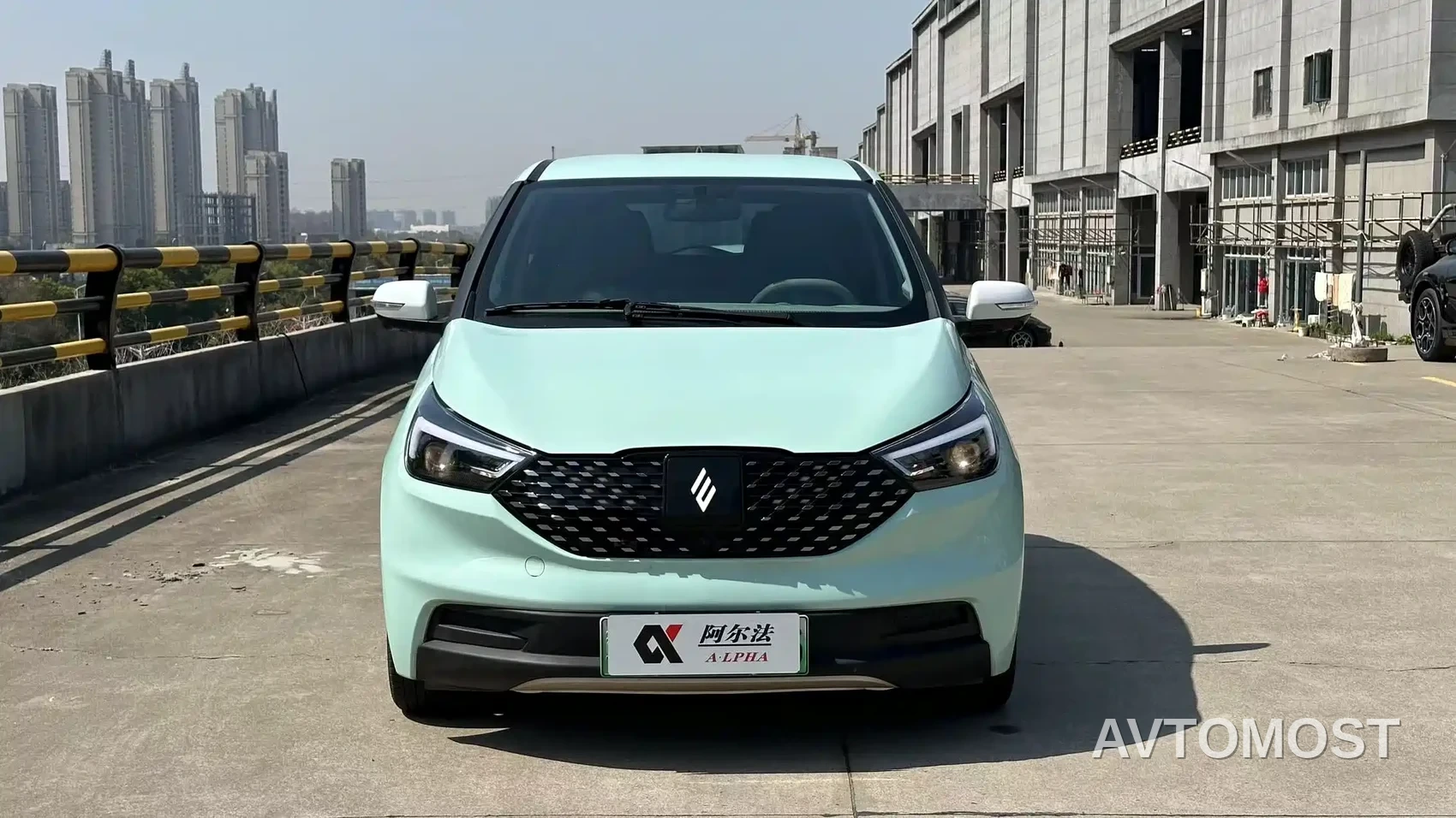 JMCG New Energy Yizhi EV3 2023 Youth Edition 320KM Luxury — фото 2