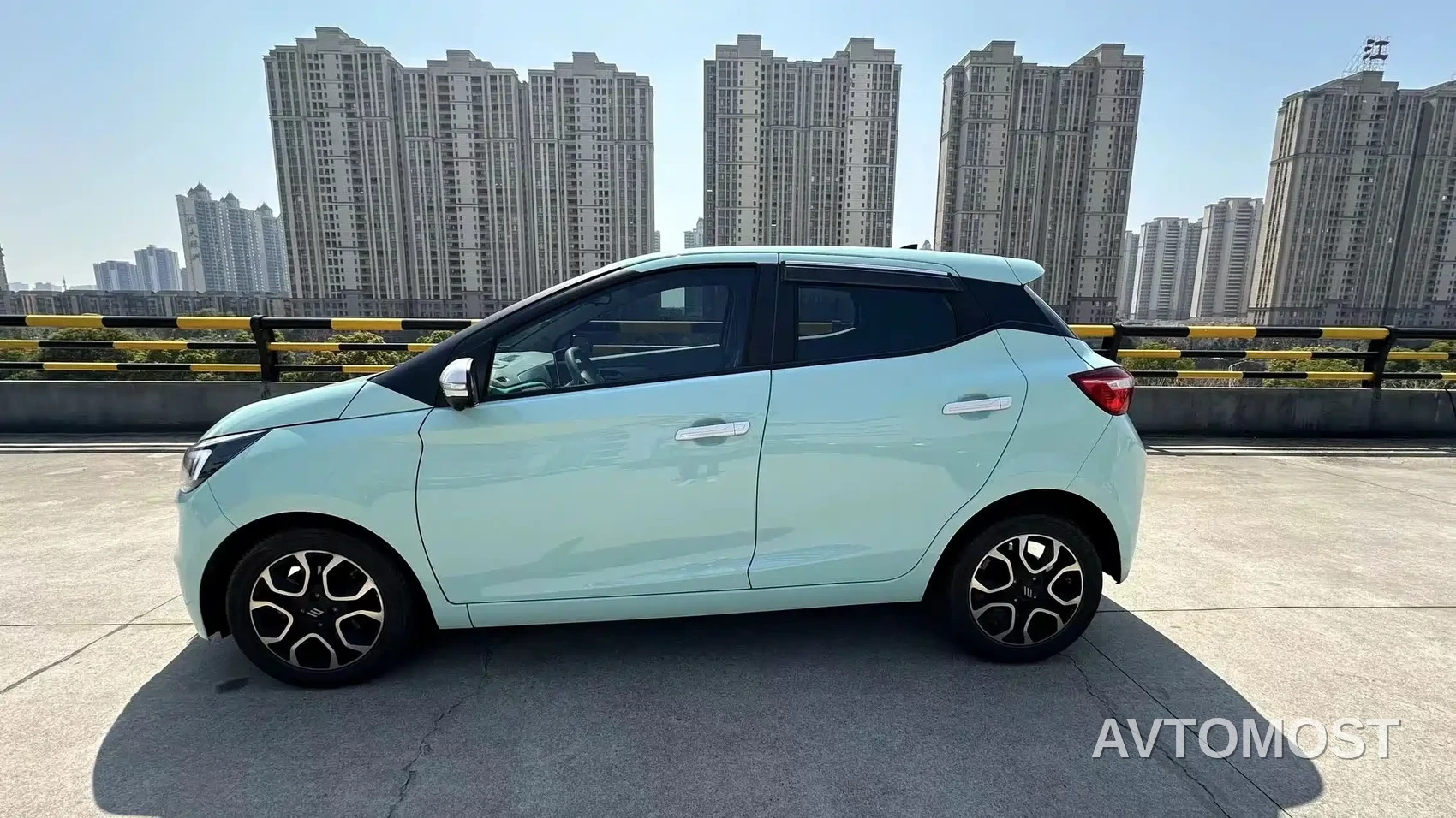 JMCG New Energy Yizhi EV3 2023 Youth Edition 320KM Luxury — фото 7