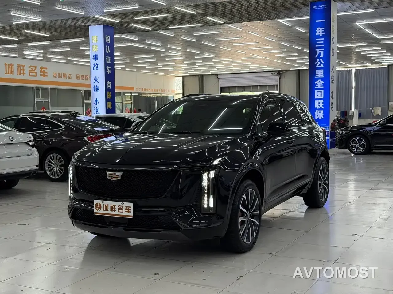 Cadillac XT5 2025 2.0T Premium Model — фото 1