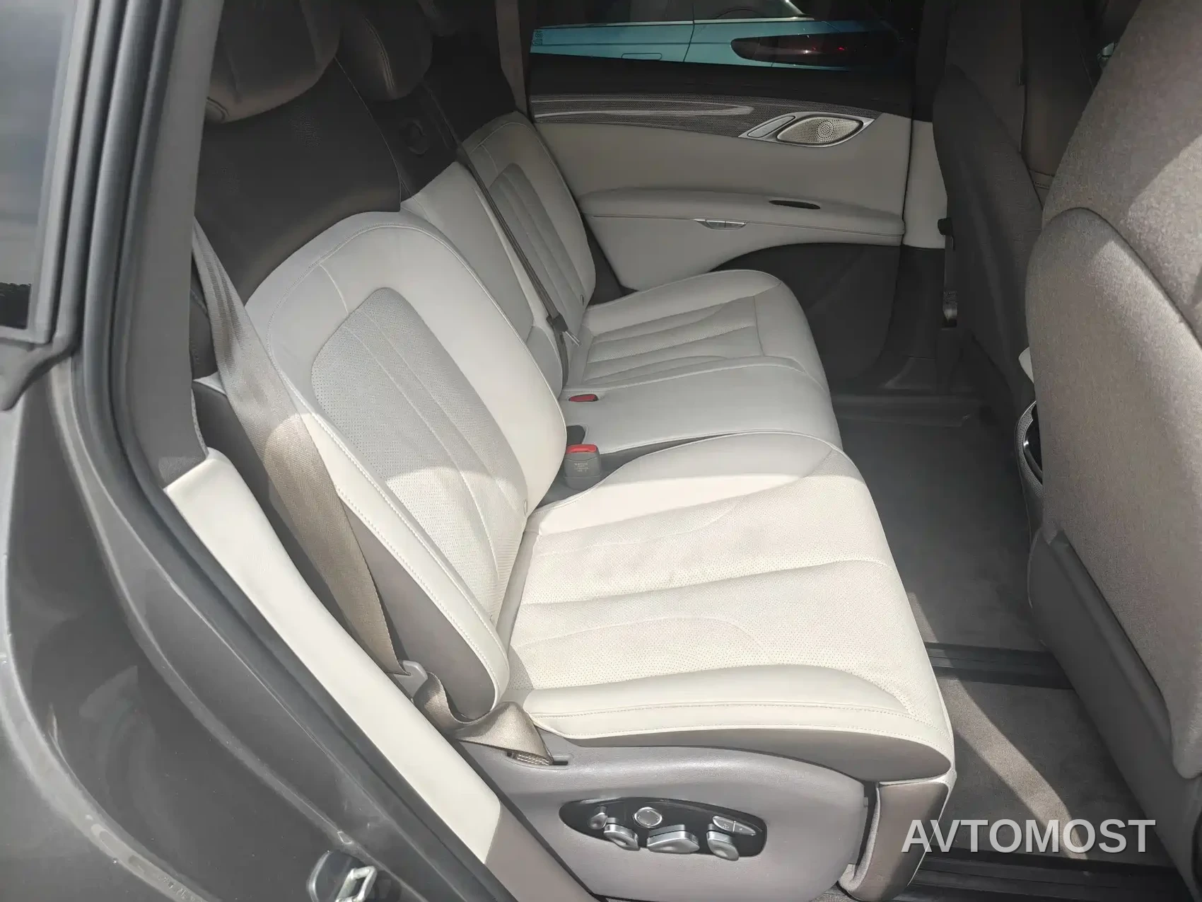 IM LS7 2023 Model 90kWh Elite RWD Edition — фото 10