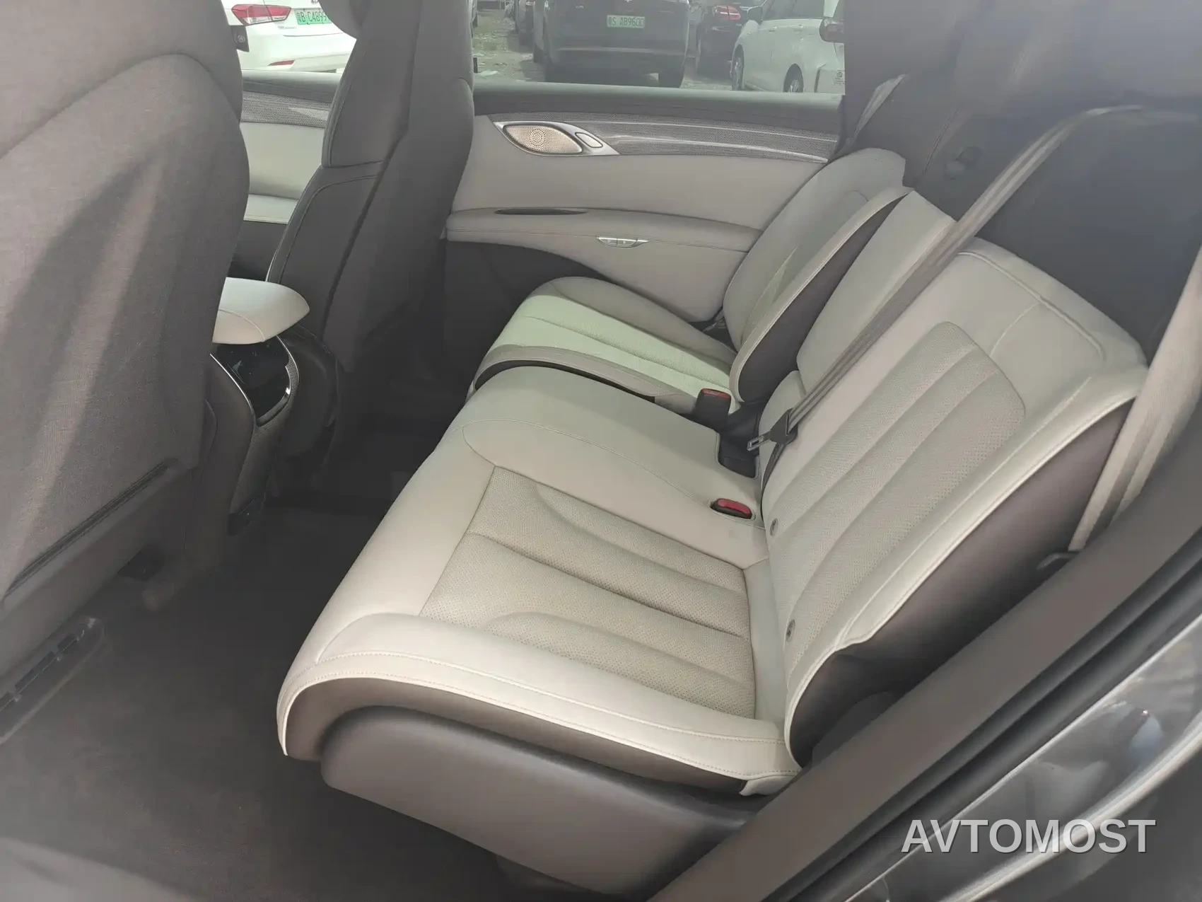 IM LS7 2023 Model 90kWh Elite RWD Edition — фото 11