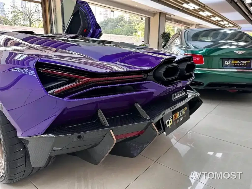 Lamborghini Revuelto 2023 6.5L PHEV Standard — фото 6