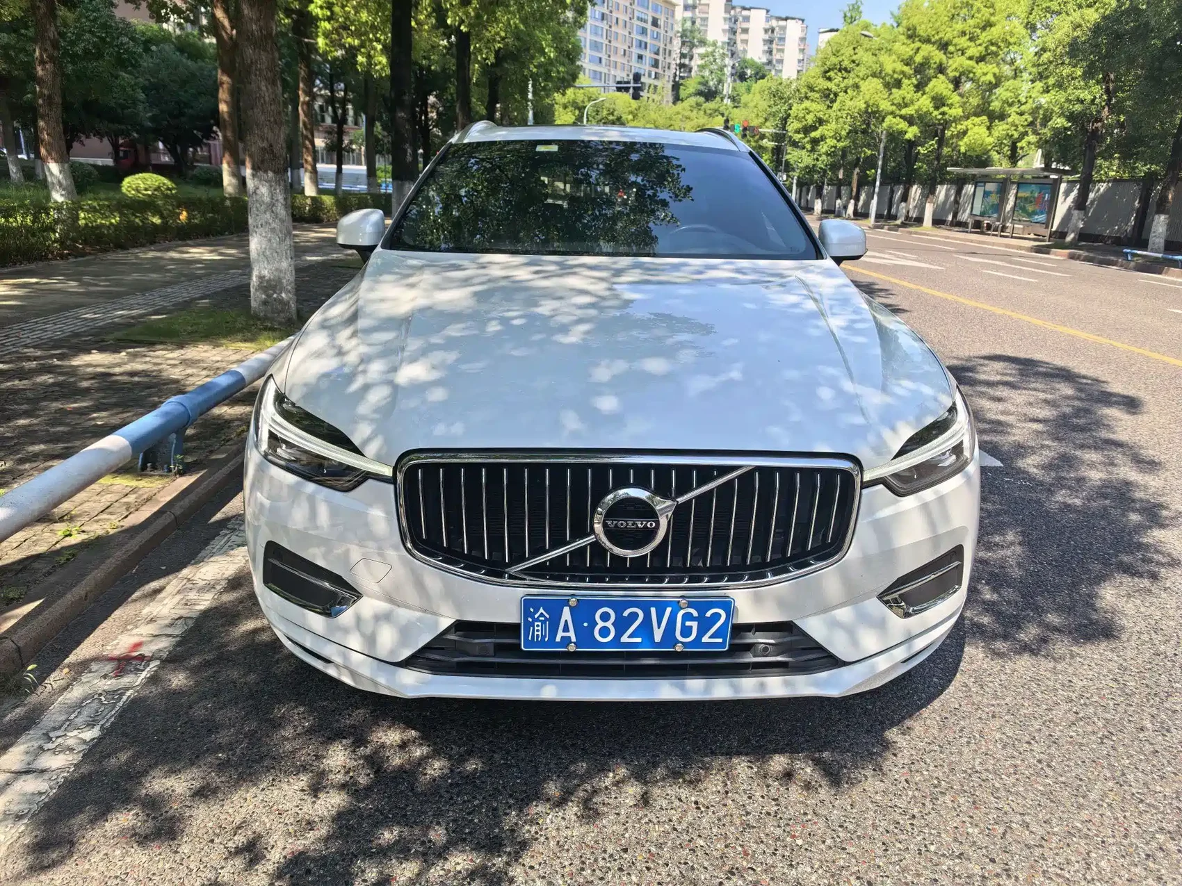 Volvo XC60 2021 T5 AWD R-Design — фото 2